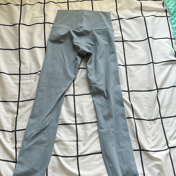 COPY - Lululemon “wunder under 28 inch leggings” (size 4) - Picture 3 of 4
